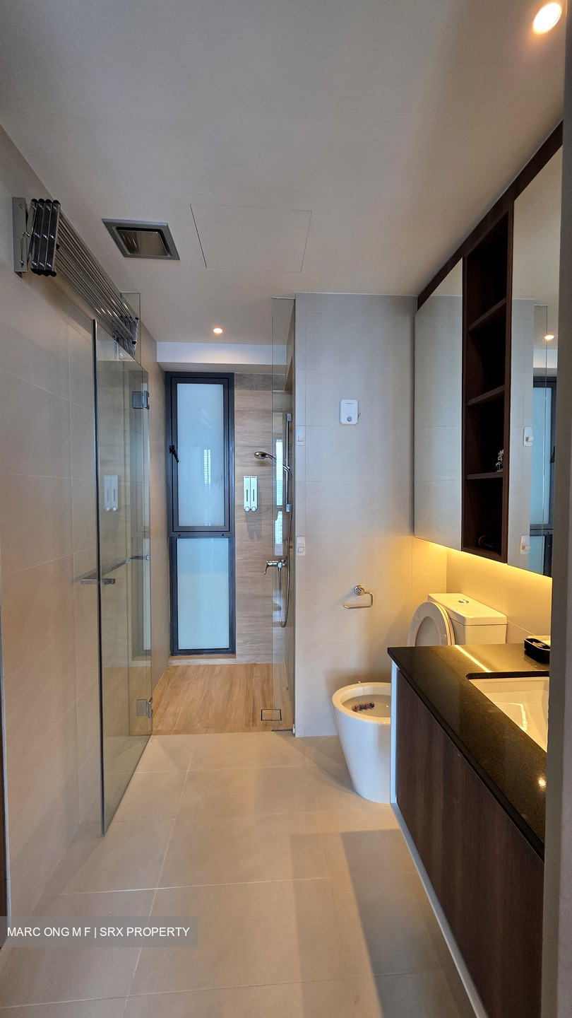 J Gateway (D22), Condominium #592470501